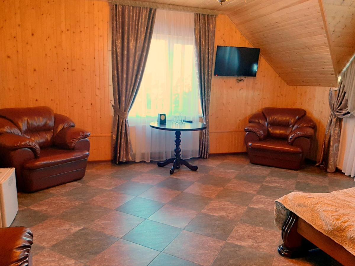 Заміський Комплекс Grand Prix Hotel Tsyurupynsk Exterior foto