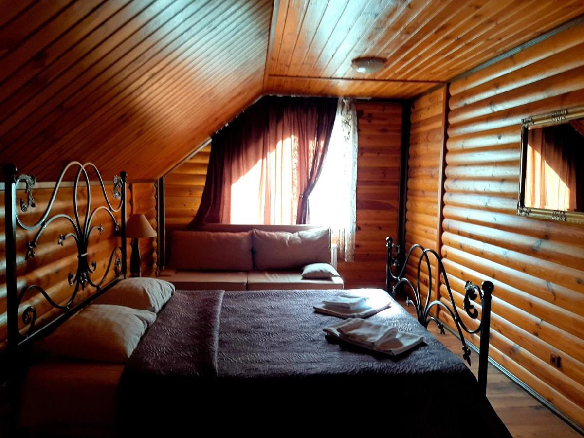 Заміський Комплекс Grand Prix Hotel Tsyurupynsk Exterior foto